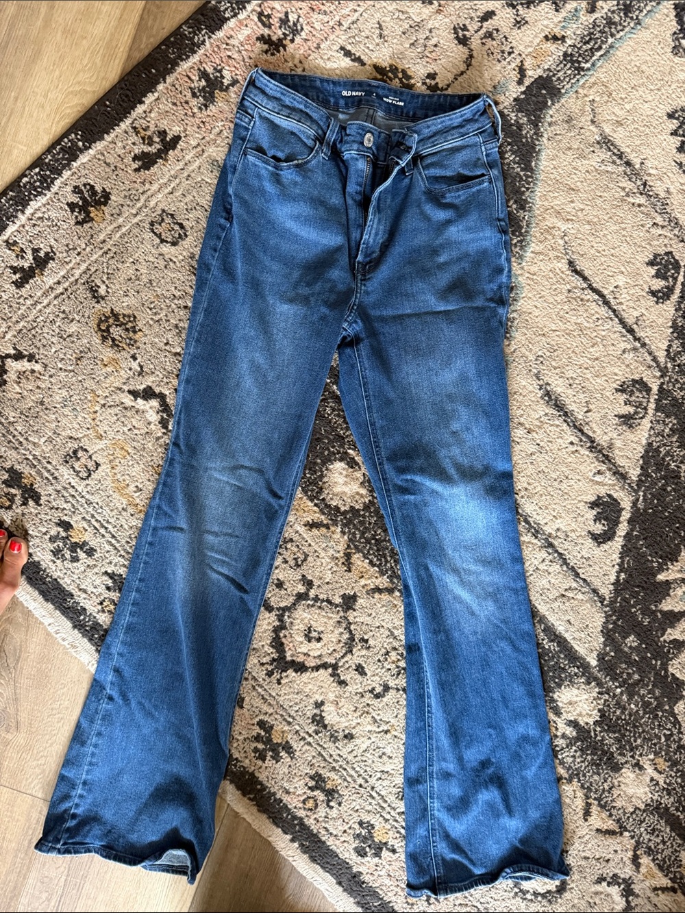 Old Navy High rise WOW flare 4 Long